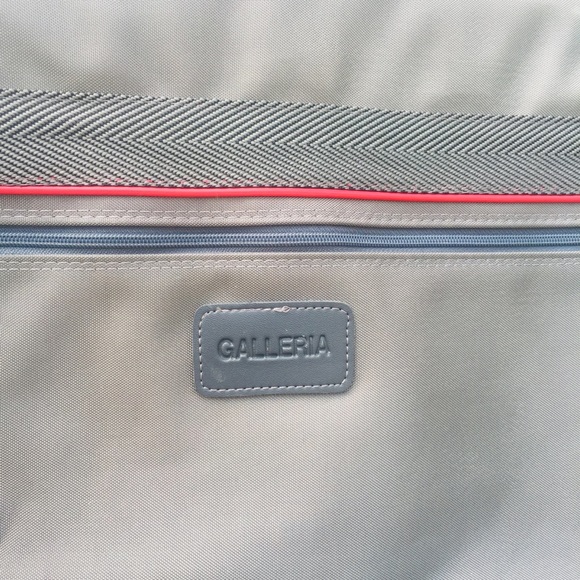 Garment Bag with Shoulder Strap 👌 - Picture 7 of 8